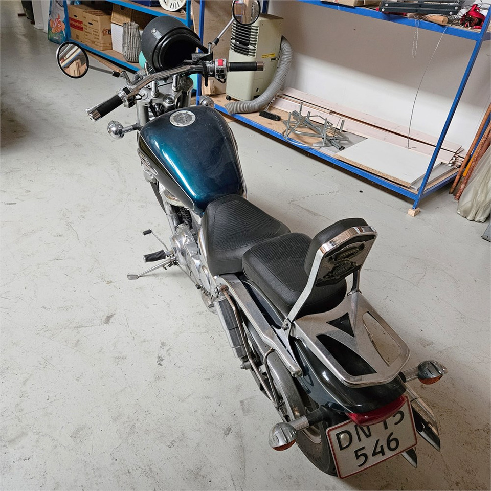 Suzuki Marauder VZ 800 - Motociklas: foto 3 Suzuki Marauder VZ 800 - Motociklas: foto 3