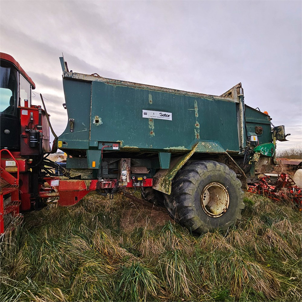 Terragator 2104 - Tręšimo technika: foto 4 Terragator 2104 - Tręšimo technika: foto 4