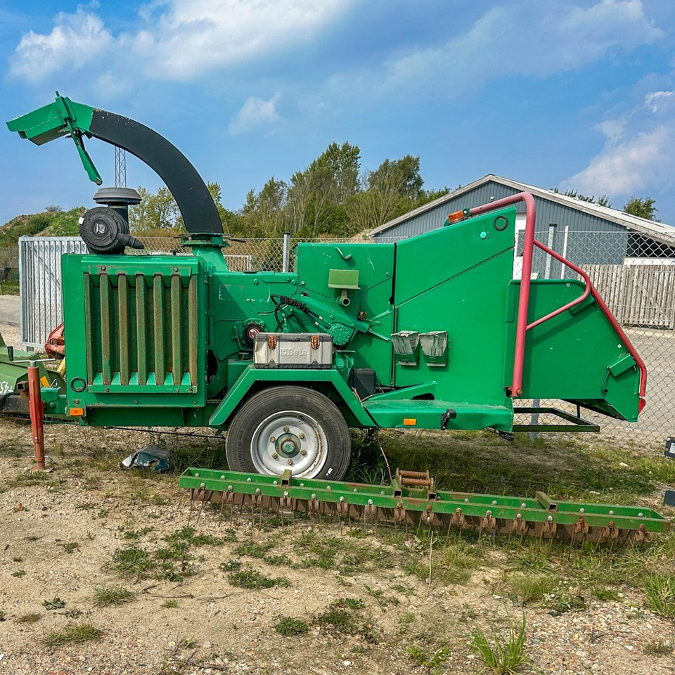 Vermeer BC1000 XL - Medienos smulkintuvas: foto 1 Vermeer BC1000 XL - Medienos smulkintuvas: foto 1