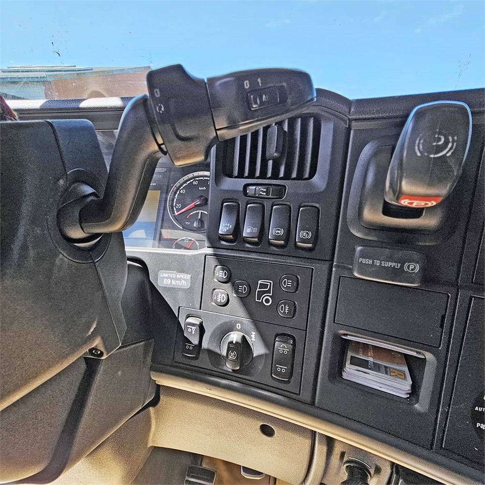 Vilkikas Scania V8 PGR 730: foto 19