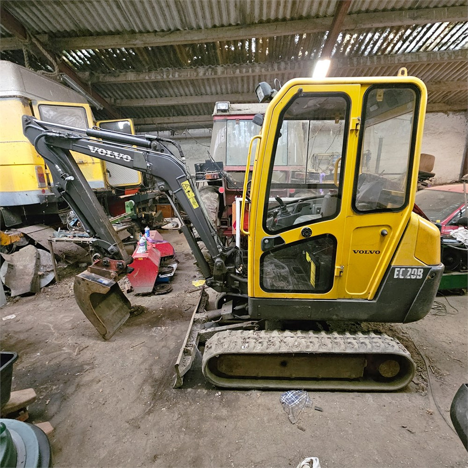 Volvo EC20 B XTV - Mini ekskavatorius: foto 1 Volvo EC20 B XTV - Mini ekskavatorius: foto 1