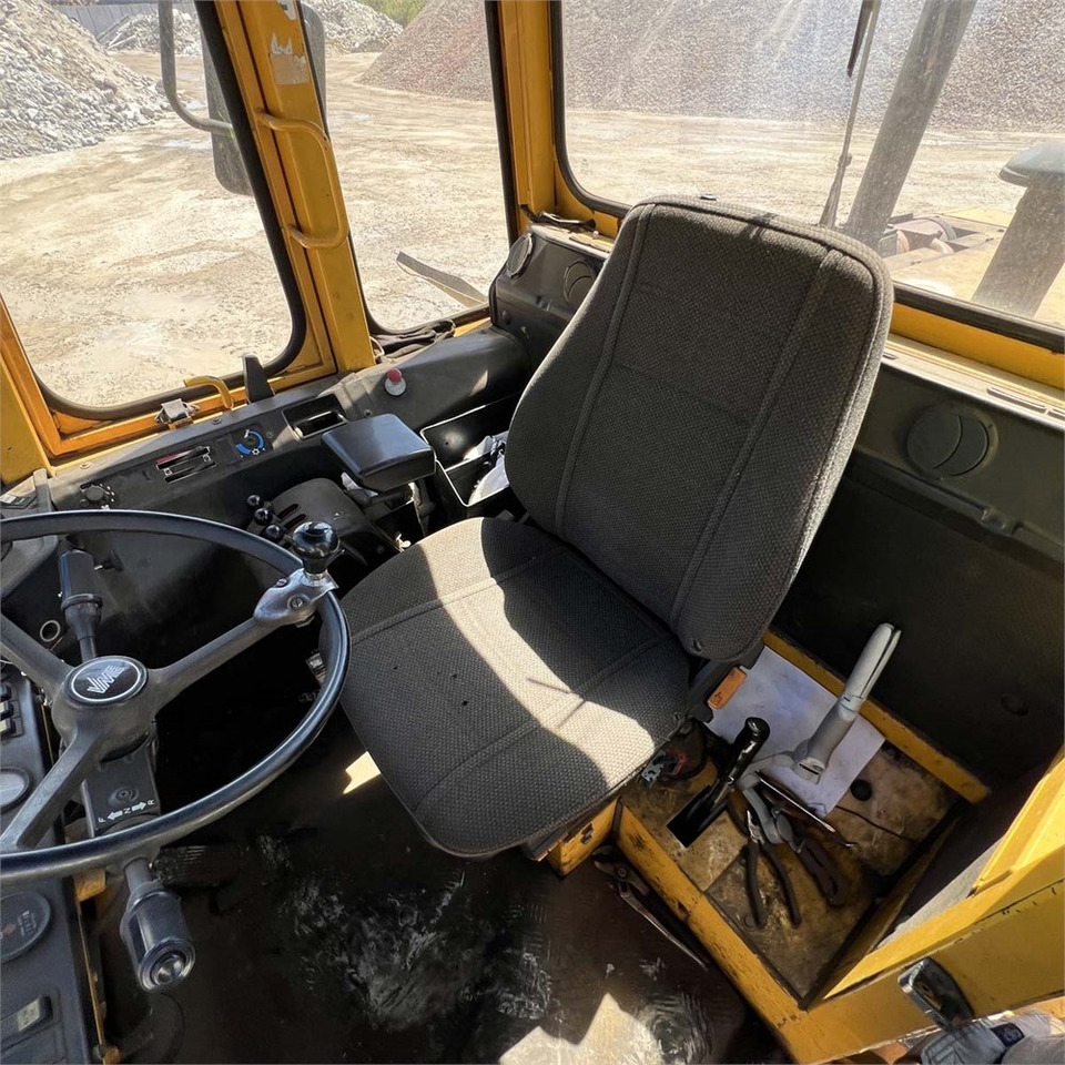 Ratinis krautuvas Volvo L70: foto 17