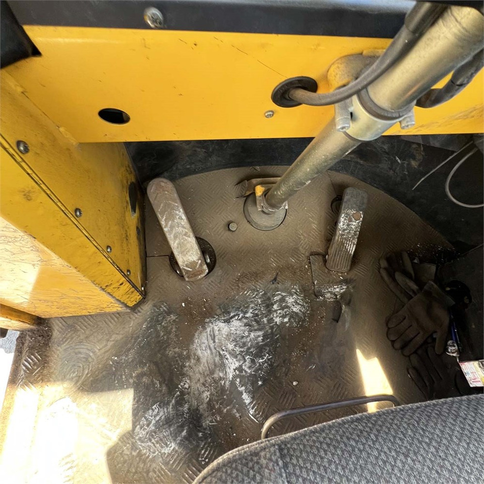 Ratinis krautuvas Volvo L70: foto 25