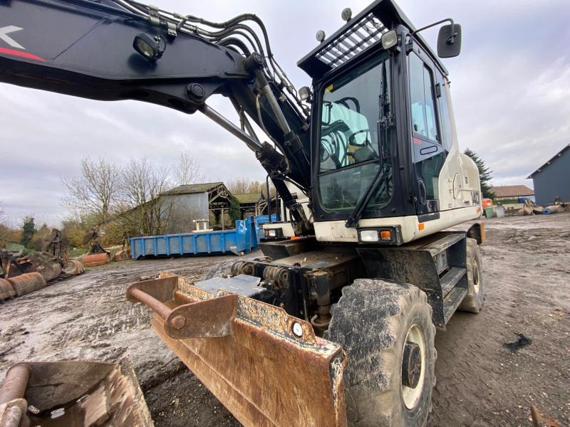 Hidromek HMK 140W-3B - Ratinis ekskavatorius: foto 5 Hidromek HMK 140W-3B - Ratinis ekskavatorius: foto 5