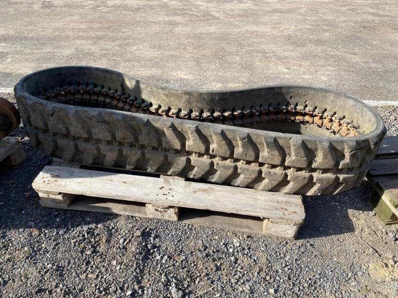INCONNU CHENILLE POUR MINIPELLE 2,5 T - Vikšrai - Mini ekskavatorius: foto 1 INCONNU CHENILLE POUR MINIPELLE 2,5 T - Vikšrai - Mini ekskavatorius: foto 1