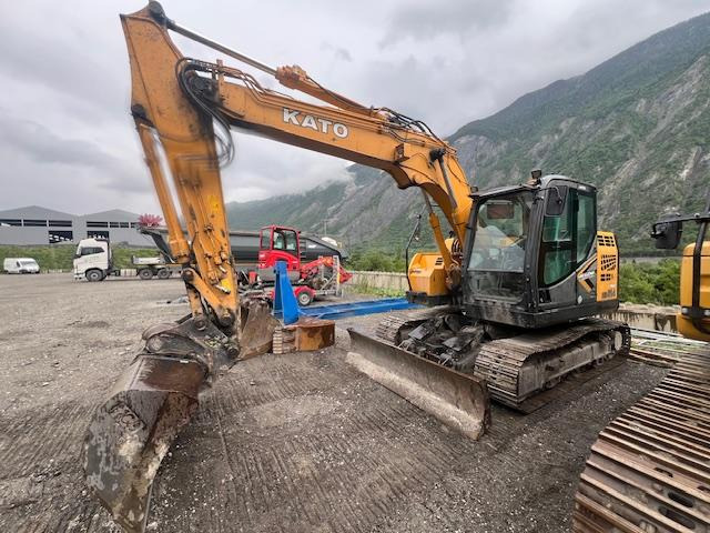 KATO HD 514MR-7 - Vikšrinis ekskavatorius: foto 1 KATO HD 514MR-7 - Vikšrinis ekskavatorius: foto 1