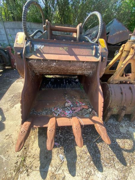 MB BF 120-4 - Kaušas - Statybinė technika: foto 2 MB BF 120-4 - Kaušas - Statybinė technika: foto 2