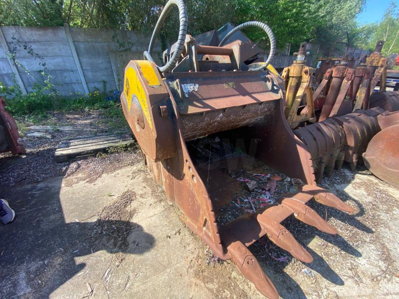 MB BF 120-4 - Kaušas - Statybinė technika: foto 1 MB BF 120-4 - Kaušas - Statybinė technika: foto 1