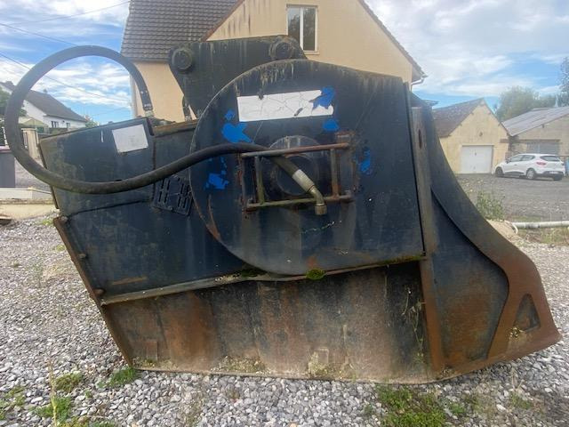 MB CRUSHER BF 90.3 - Kaušas - Statybinė technika: foto 4 MB CRUSHER BF 90.3 - Kaušas - Statybinė technika: foto 4