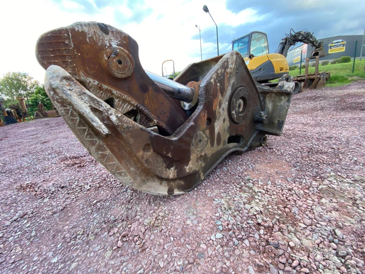 MBI BROYEUR BETON POUR PELLE 21-27 T - Hidraulinės žirklės - Statybinė technika: foto 3 MBI BROYEUR BETON POUR PELLE 21-27 T - Hidraulinės žirklės - Statybinė technika: foto 3