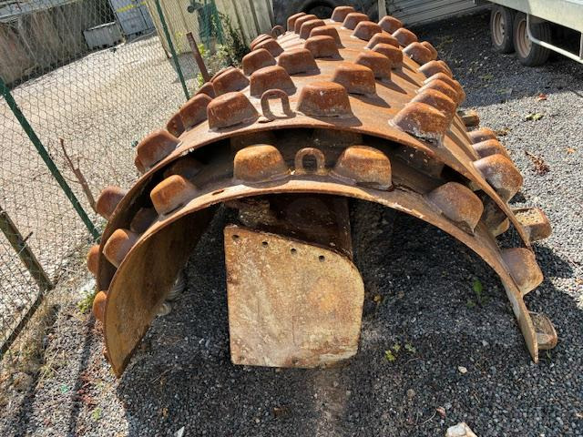 CATERPILLAR COQUILLE PIED DE MOUTON CS 663E - Padargas - Statybinė technika: foto 2 CATERPILLAR COQUILLE PIED DE MOUTON CS 663E - Padargas - Statybinė technika: foto 2