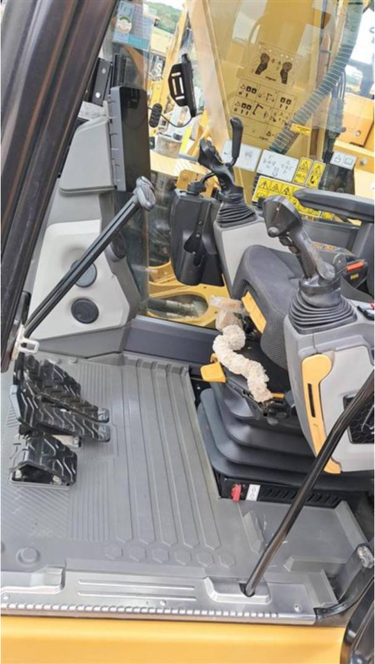 Vikšrinis ekskavatorius CAT 315: foto 12