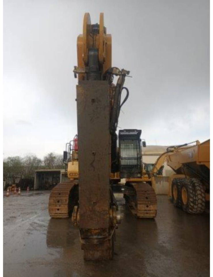 Vikšrinis ekskavatorius CAT 374F: foto 20