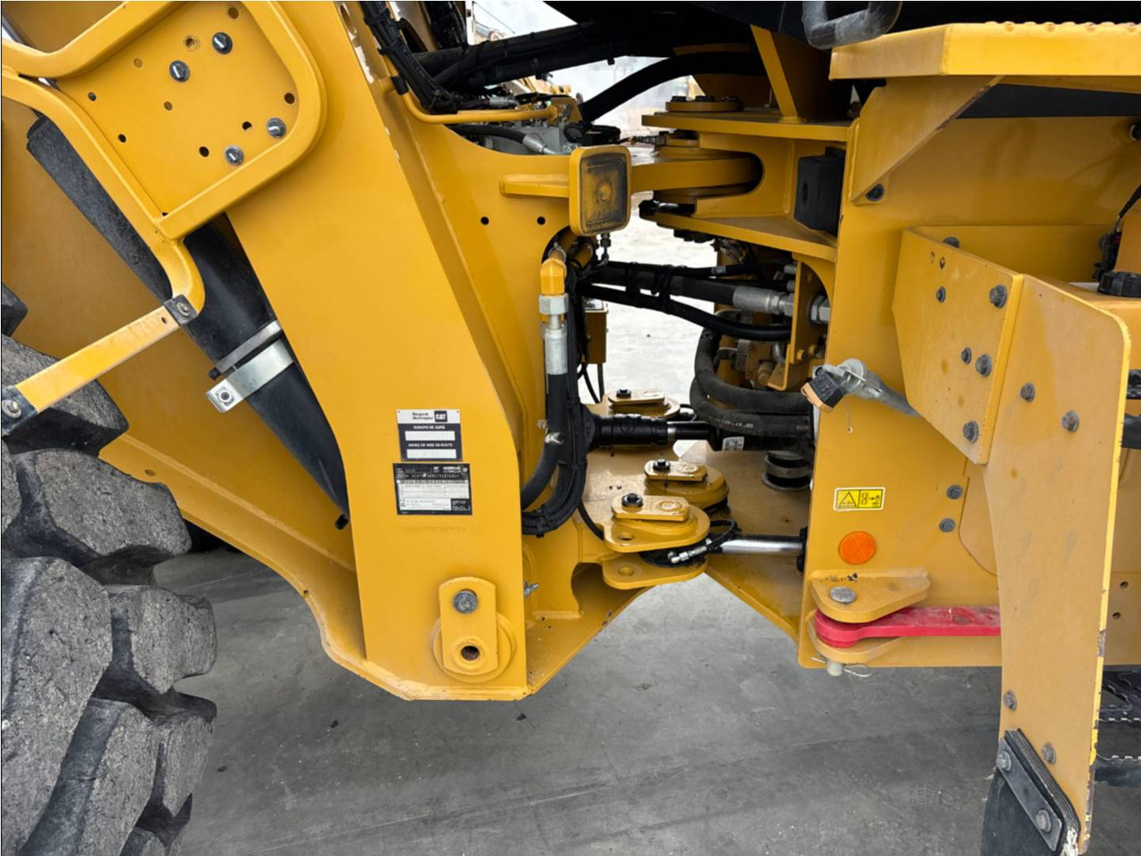 Ratinis krautuvas CAT 930M: foto 13 Ratinis krautuvas CAT 930M: foto 13