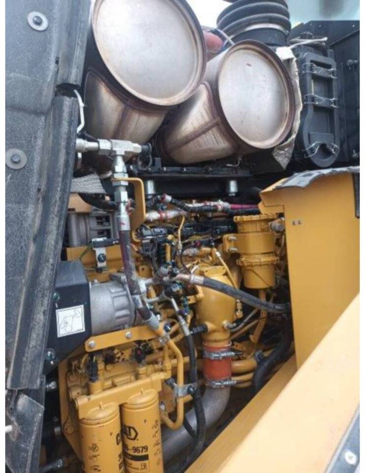 Ratinis krautuvas CAT 972M XE: foto 8