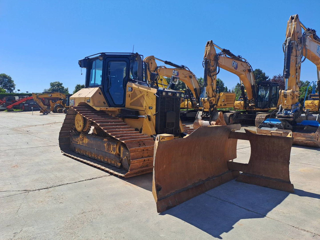 CAT D5 - Buldozeris: foto 2 CAT D5 - Buldozeris: foto 2