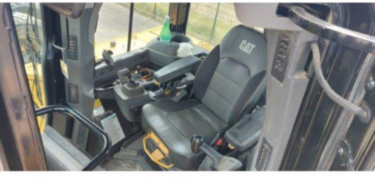 Buldozeris CAT D6 XE: foto 6