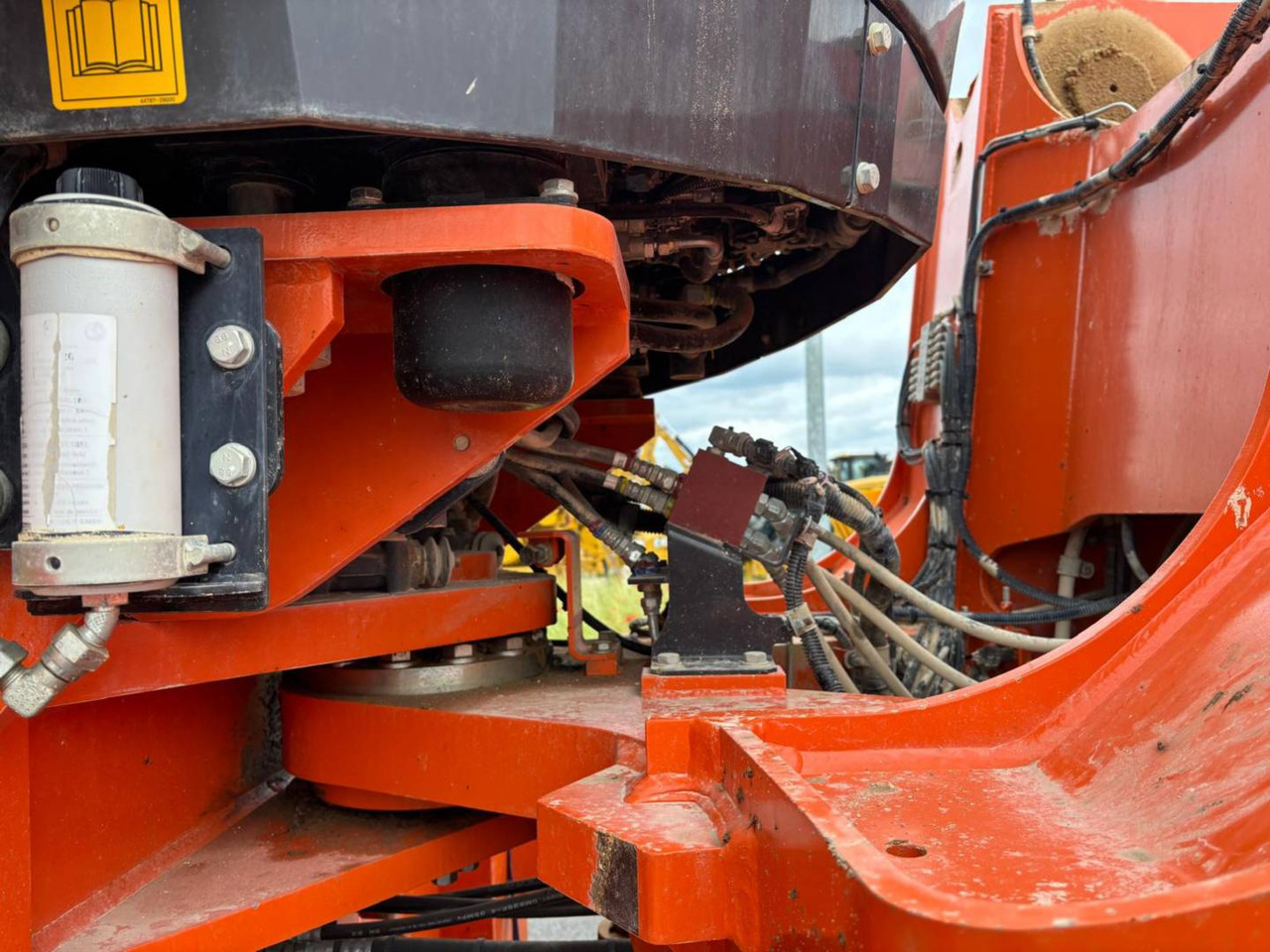Ratinis krautuvas HITACHI ZW370.6: foto 16