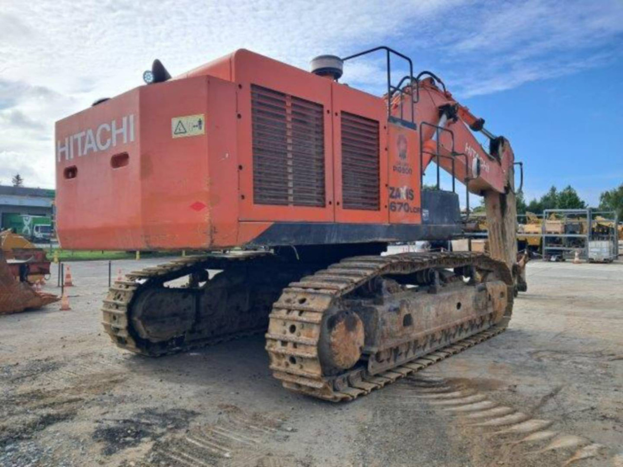 HITACHI ZX 670 45 - Vikšrinis ekskavatorius: foto 3 HITACHI ZX 670 45 - Vikšrinis ekskavatorius: foto 3