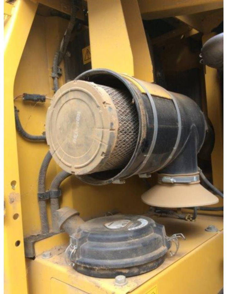 KOMATSU PC170.11 - Vikšrinis ekskavatorius: foto 5 KOMATSU PC170.11 - Vikšrinis ekskavatorius: foto 5