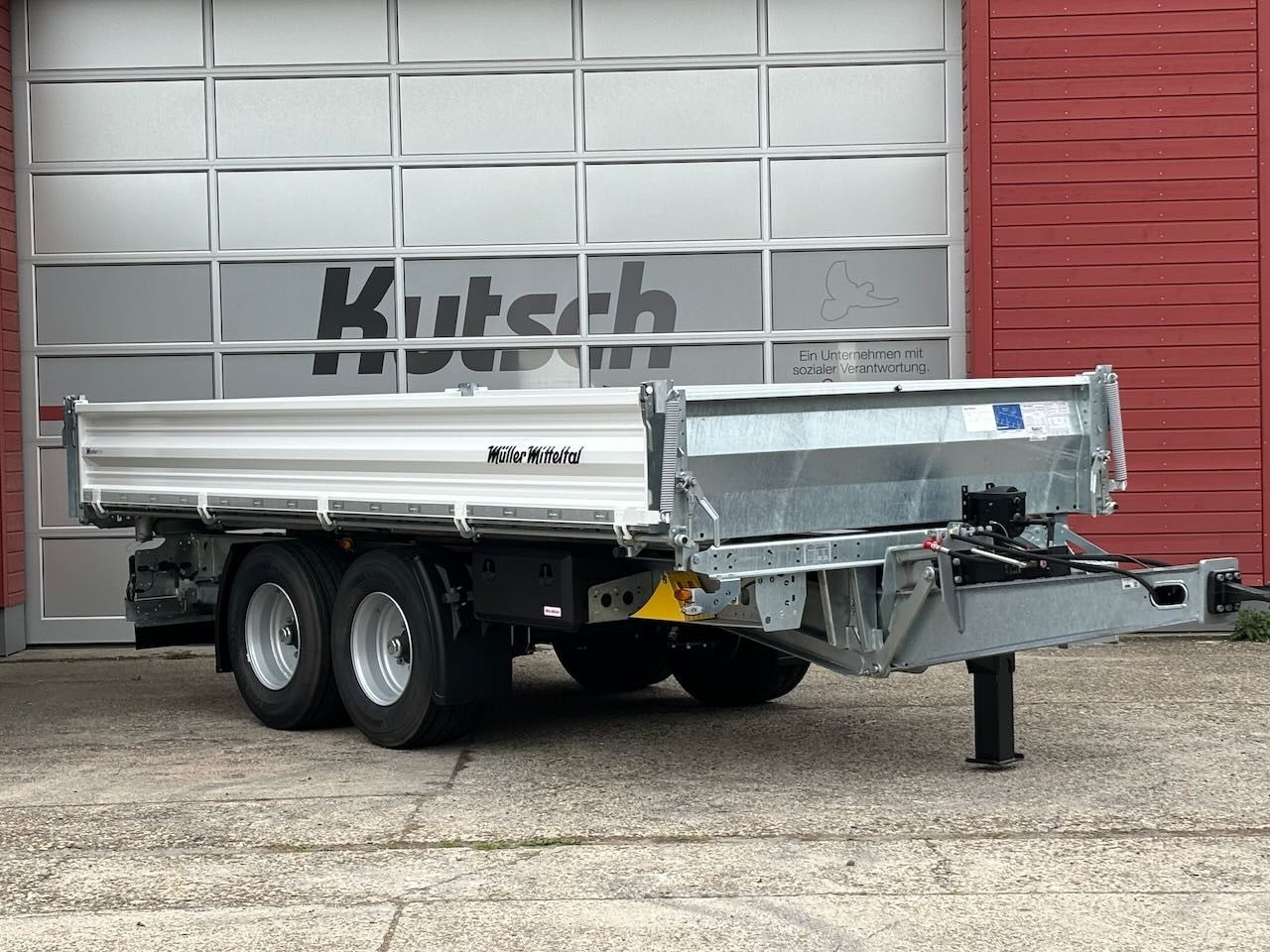 Müller-Mitteltal KA-TA-R 11,9/024 Breitreifen, Alu-Rampen, LED - Savivartis priekaba: foto 5 Müller-Mitteltal KA-TA-R 11,9/024 Breitreifen, Alu-Rampen, LED - Savivartis priekaba: foto 5