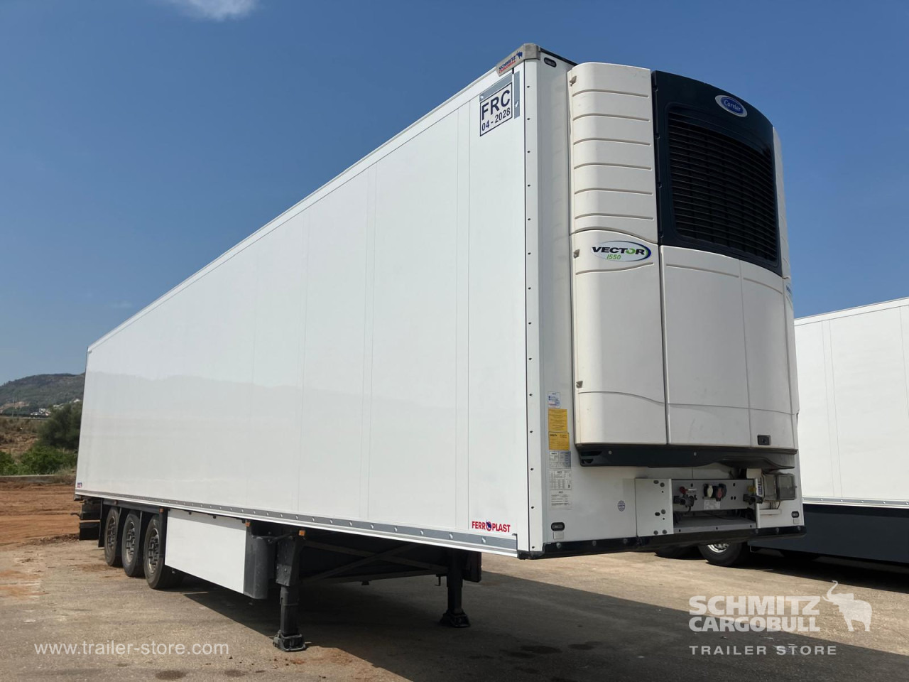SCHMITZ Semiremolque Frigo Standard Double deck - Izoterminis puspriekabė: foto 1 SCHMITZ Semiremolque Frigo Standard Double deck - Izoterminis puspriekabė: foto 1