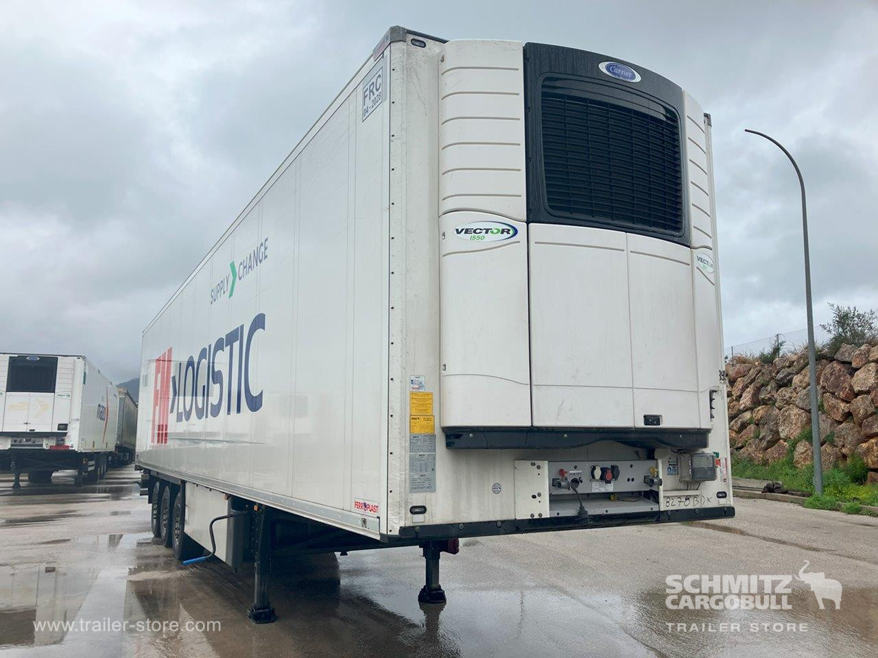 SCHMITZ Semiremolque Frigo Standard Double deck - Izoterminis puspriekabė: foto 1 SCHMITZ Semiremolque Frigo Standard Double deck - Izoterminis puspriekabė: foto 1