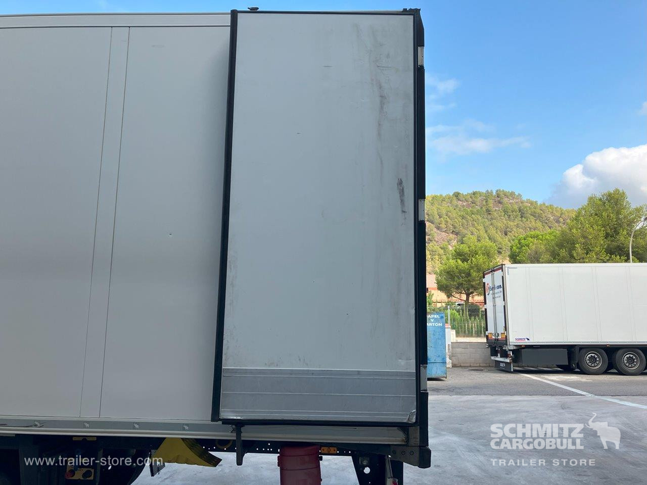 SCHMITZ Semiremolque Frigo Standard - Izoterminis puspriekabė: foto 4 SCHMITZ Semiremolque Frigo Standard - Izoterminis puspriekabė: foto 4