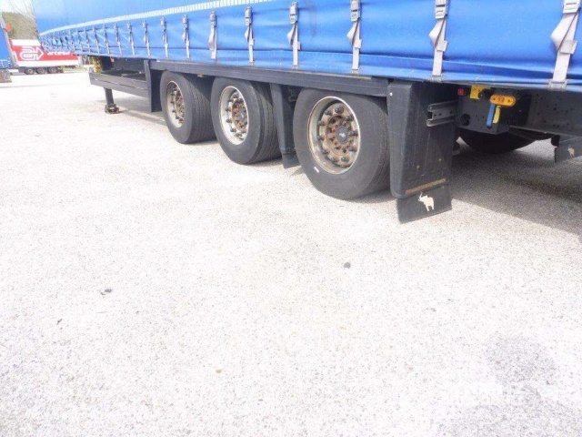 Schmitz Cargobull Curtainsider Mega - Tentinė puspriekabė: foto 2 Schmitz Cargobull Curtainsider Mega - Tentinė puspriekabė: foto 2