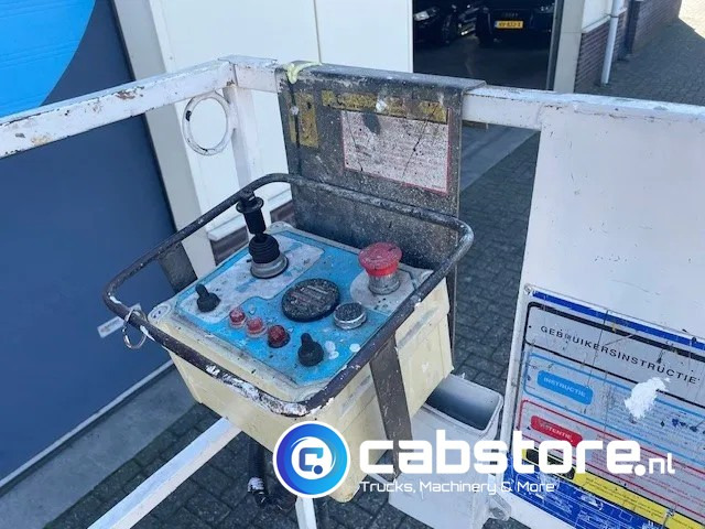 Iteco IG 4080 Schaarhoogwerker Abeitsbuhne - Skylift - Year 2001 - High 6.2 meter - Žirklinis keltuvas: foto 4 Iteco IG 4080 Schaarhoogwerker Abeitsbuhne - Skylift - Year 2001 - High 6.2 meter - Žirklinis keltuvas: foto 4