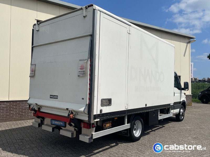 Iveco 40C 40C12 EURO 3 4x2 Bakwagen Euro 3 - Bouwjaar 2003 - APK tot 10-05-2026 -Handgeschakelde versnellingsbak - Furgonas su krovinių dėže: foto 3 Iveco 40C 40C12 EURO 3 4x2 Bakwagen Euro 3 - Bouwjaar 2003 - APK tot 10-05-2026 -Handgeschakelde versnellingsbak - Furgonas su krovinių dėže: foto 3