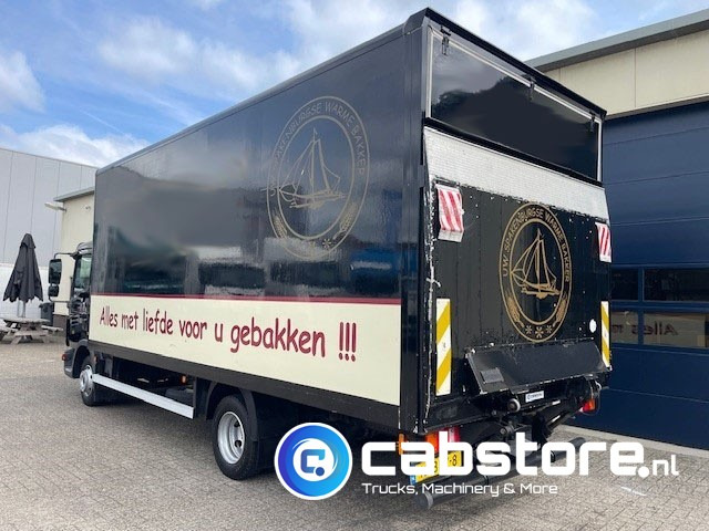 MAN TGL 8.180 4X2 BB Euro 5 - Handgeschakelde versnellingsbak - Laadklep - Bouwjaar 2010 - 3 zitplaatsen - Furgonas sunkvežimis: foto 3 MAN TGL 8.180 4X2 BB Euro 5 - Handgeschakelde versnellingsbak - Laadklep - Bouwjaar 2010 - 3 zitplaatsen - Furgonas sunkvežimis: foto 3
