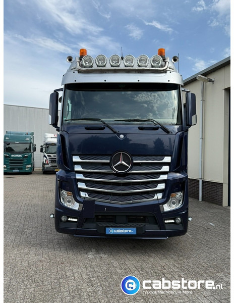 Mercedes-Benz ACTROS 3663 Euro 6 - 8x2 - RETARDER - Bouwjaar 09-2017 - 30 Ton's Container Kabelsysteem - Km 476.892 - Good condition - Sunkvežimis - kabelių sistema: foto 4 Mercedes-Benz ACTROS 3663 Euro 6 - 8x2 - RETARDER - Bouwjaar 09-2017 - 30 Ton's Container Kabelsysteem - Km 476.892 - Good condition - Sunkvežimis - kabelių sistema: foto 4