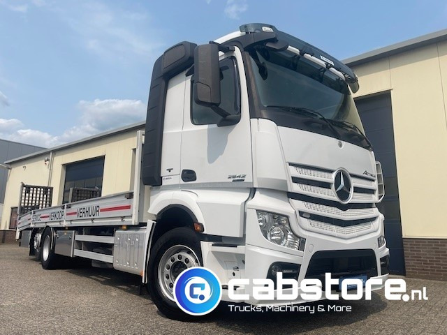 Mercedes-Benz ACTROS Mercedes Benz Actros 2642 6x2 Euro 6 oprijwagen - Machine transporter - Bouwjaar 2012 - Volledig luchtgeveerd - Hydraulische rampen - Liftas - APK 11- - Platforminis/ Bortinis sunkvežimis: foto 3 Mercedes-Benz ACTROS Mercedes Benz Actros 2642 6x2 Euro 6 oprijwagen - Machine transporter - Bouwjaar 2012 - Volledig luchtgeveerd - Hydraulische rampen - Liftas - APK 11- - Platforminis/ Bortinis sunkvežimis: foto 3
