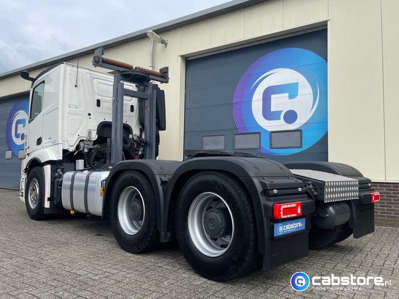 Mercedes-Benz Actros 3363 6x4 SLT Euro 6 3363 6x4 SLT Euro 6 - Zwaartransport - Heavy Load - Schwertransporte - 140 Ton - Year 2024 - Km 35.788 !! - Turbo Retarder Clutch - LIKE NEW !! - Vilkikas: foto 3 Mercedes-Benz Actros 3363 6x4 SLT Euro 6 3363 6x4 SLT Euro 6 - Zwaartransport - Heavy Load - Schwertransporte - 140 Ton - Year 2024 - Km 35.788 !! - Turbo Retarder Clutch - LIKE NEW !! - Vilkikas: foto 3