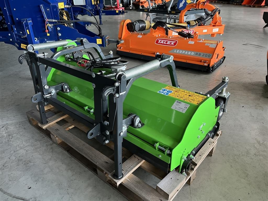 Talex ECO 150 Hydro - Žolės smulkintuvas: foto 1 Talex ECO 150 Hydro - Žolės smulkintuvas: foto 1