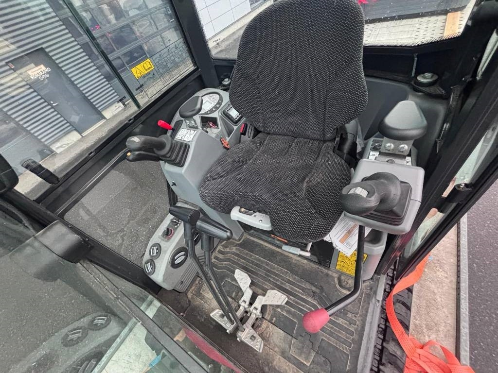 Bobcat E20Z vain 113h ajettu - Mini ekskavatorius: foto 3 Bobcat E20Z vain 113h ajettu - Mini ekskavatorius: foto 3