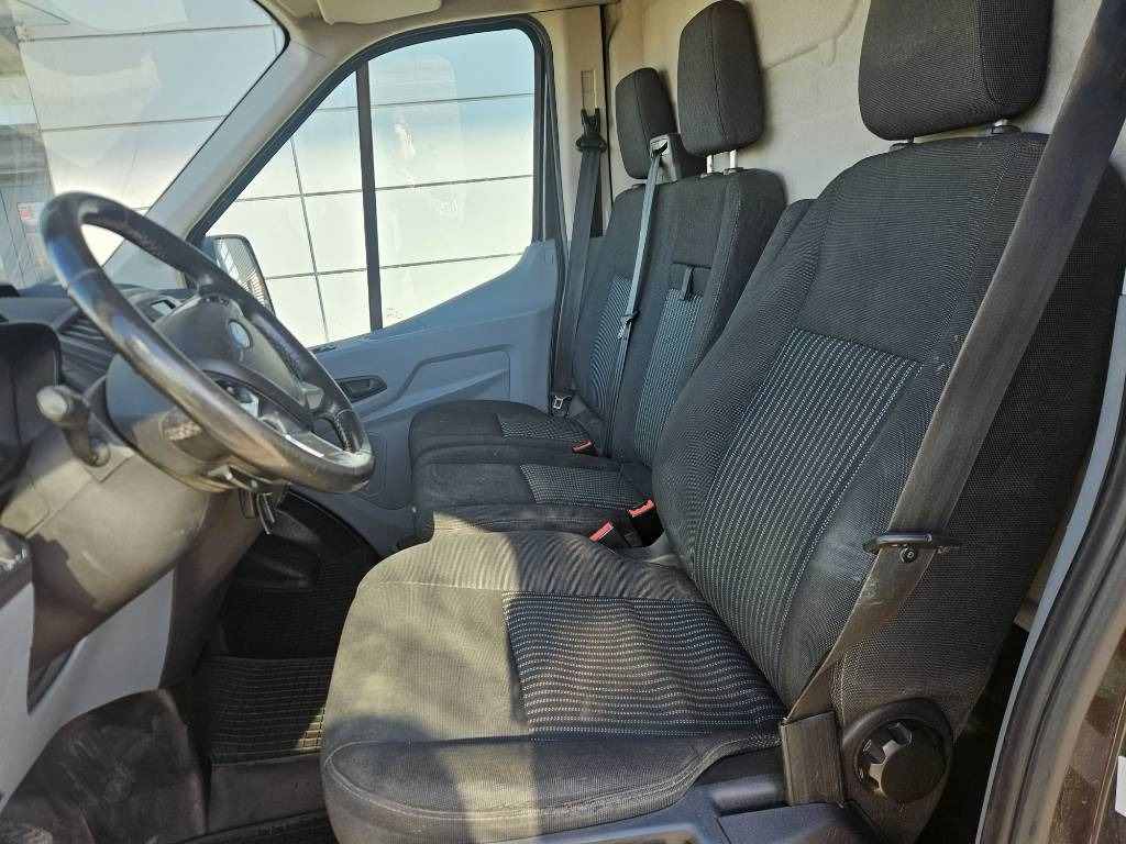 Krovininis mikroautobusas Ford Transit: foto 7 Krovininis mikroautobusas Ford Transit: foto 7