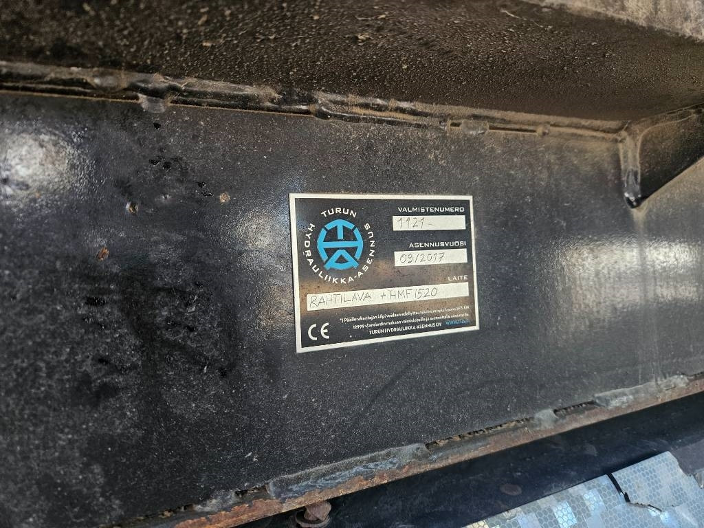 HMF 1520 K4 lisähydrauliikalla  - Bortinis kėbulas: foto 5 HMF 1520 K4 lisähydrauliikalla  - Bortinis kėbulas: foto 5