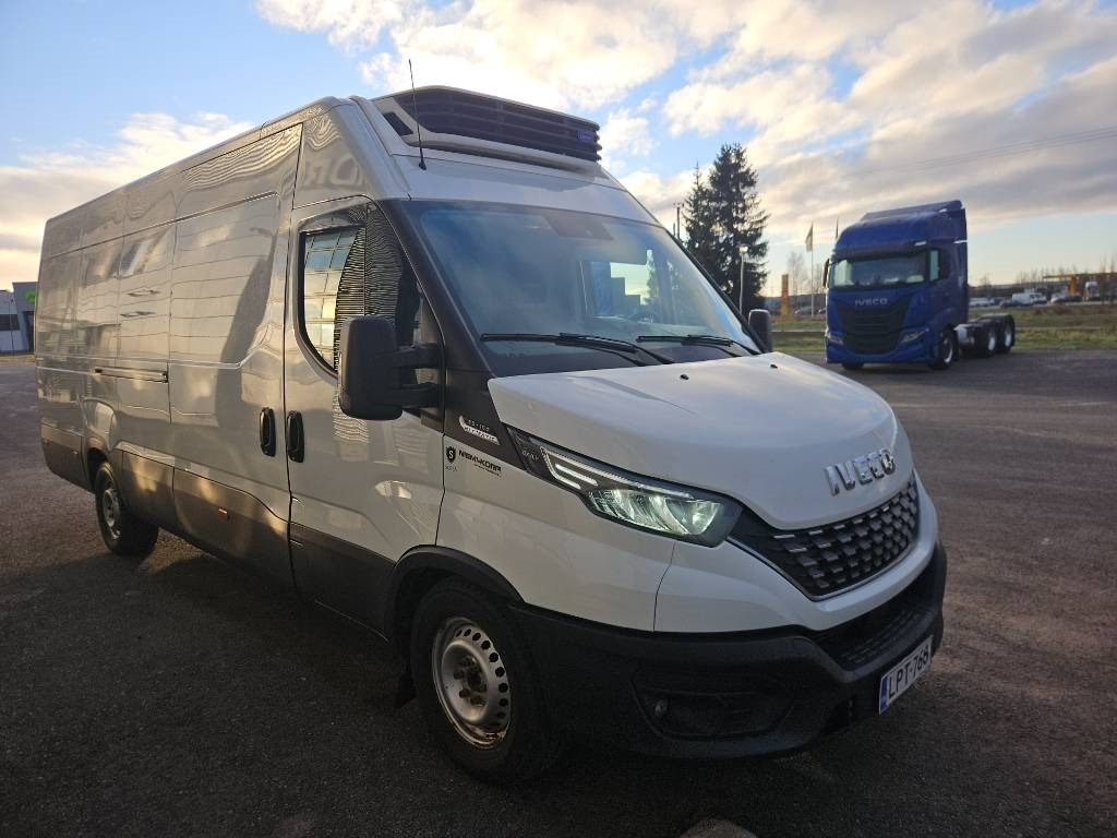 Iveco Daily 35S16A8 kylmäkone - Furgonas šaldytuvas: foto 2 Iveco Daily 35S16A8 kylmäkone - Furgonas šaldytuvas: foto 2