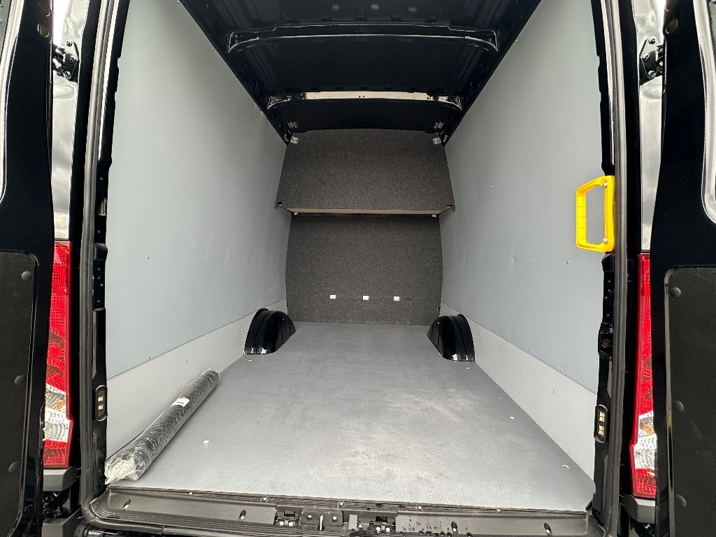 Iveco Daily 35S18A8 1+4hlö retkeilyauto  lizingą Iveco Daily 35S18A8 1+4hlö retkeilyauto: foto 19