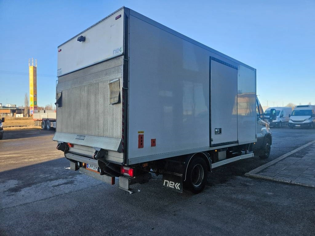Iveco Daily 70C18 A8 - Furgonas su krovinių dėže: foto 3 Iveco Daily 70C18 A8 - Furgonas su krovinių dėže: foto 3