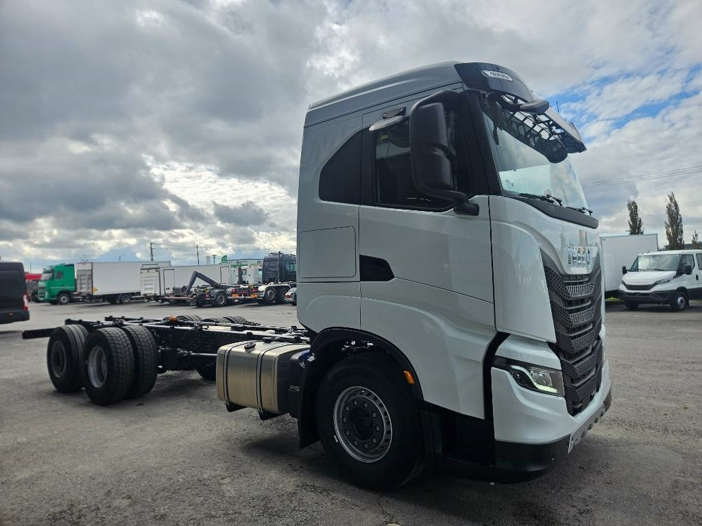 Iveco X-Way AS260X530 heti toimitukseen - Važiuoklės sunkvežimis: foto 3 Iveco X-Way AS260X530 heti toimitukseen - Važiuoklės sunkvežimis: foto 3