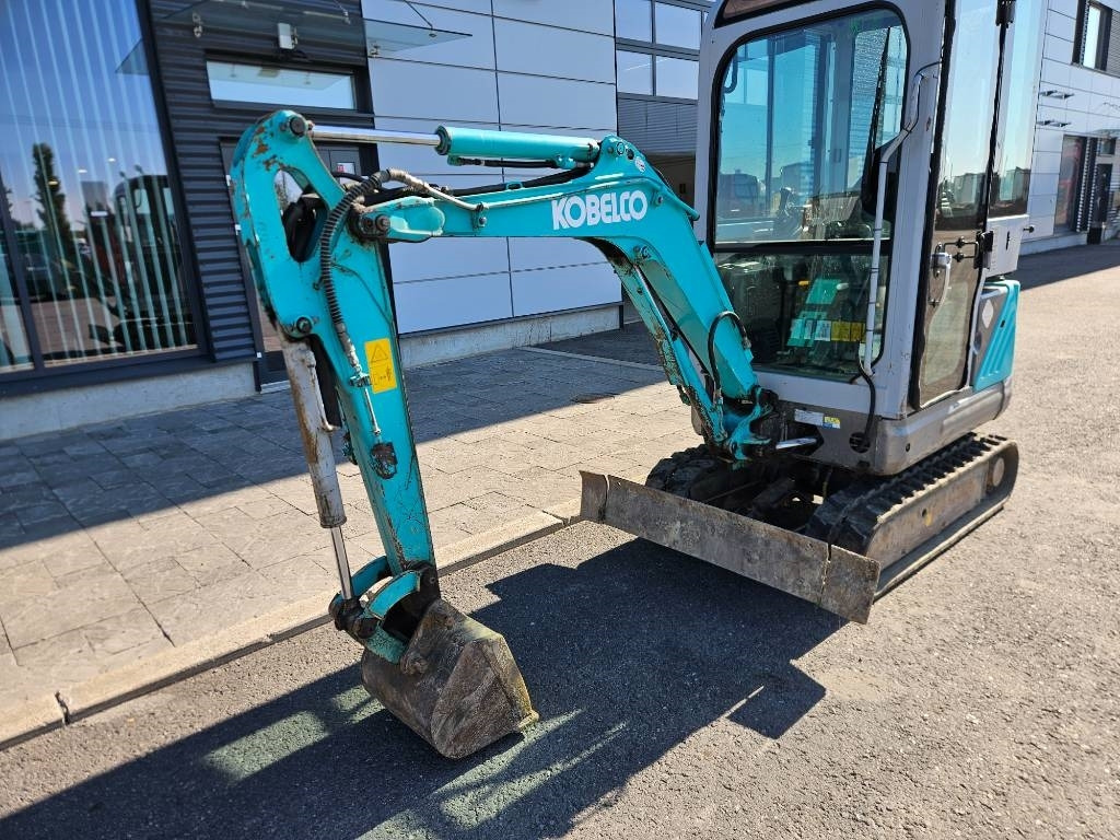 Kobelco SK 16 - Mini ekskavatorius: foto 2 Kobelco SK 16 - Mini ekskavatorius: foto 2