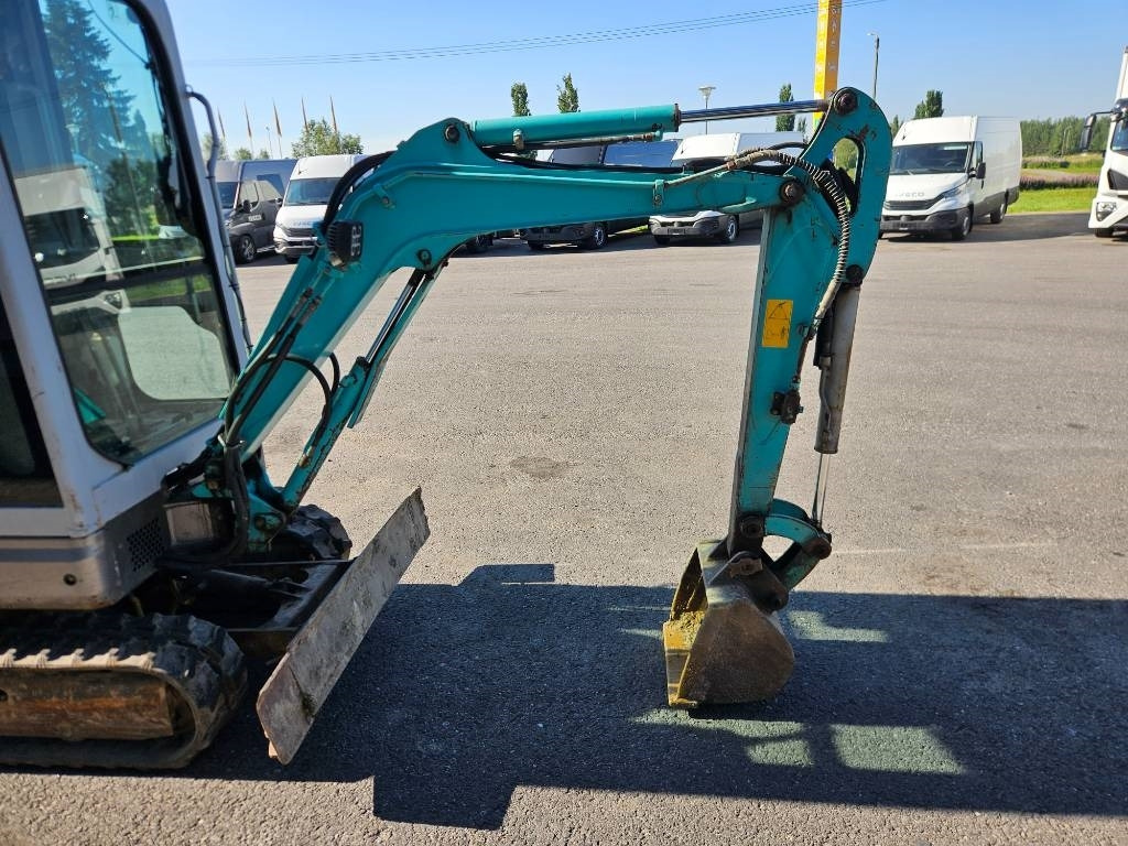 Kobelco SK 16 - Mini ekskavatorius: foto 3 Kobelco SK 16 - Mini ekskavatorius: foto 3