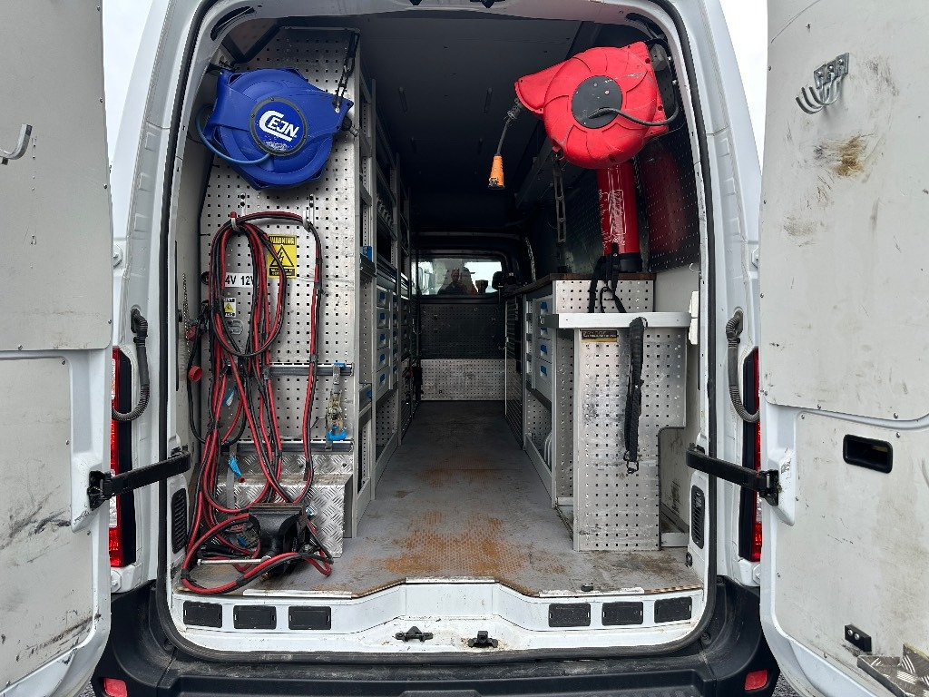 Renault Master huoltoauto varusteineen - Krovininis mikroautobusas: foto 5 Renault Master huoltoauto varusteineen - Krovininis mikroautobusas: foto 5