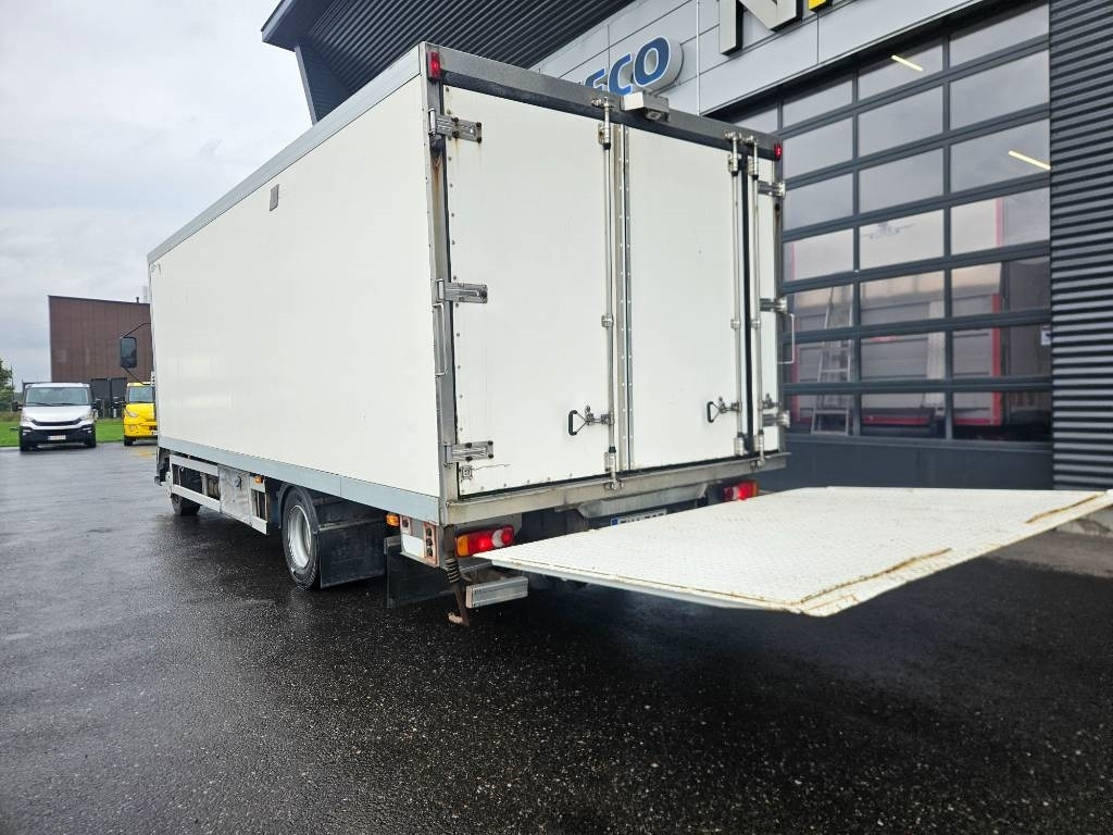 Renault Midlum 220 - Refrižeratorius sunkvežimis: foto 5 Renault Midlum 220 - Refrižeratorius sunkvežimis: foto 5