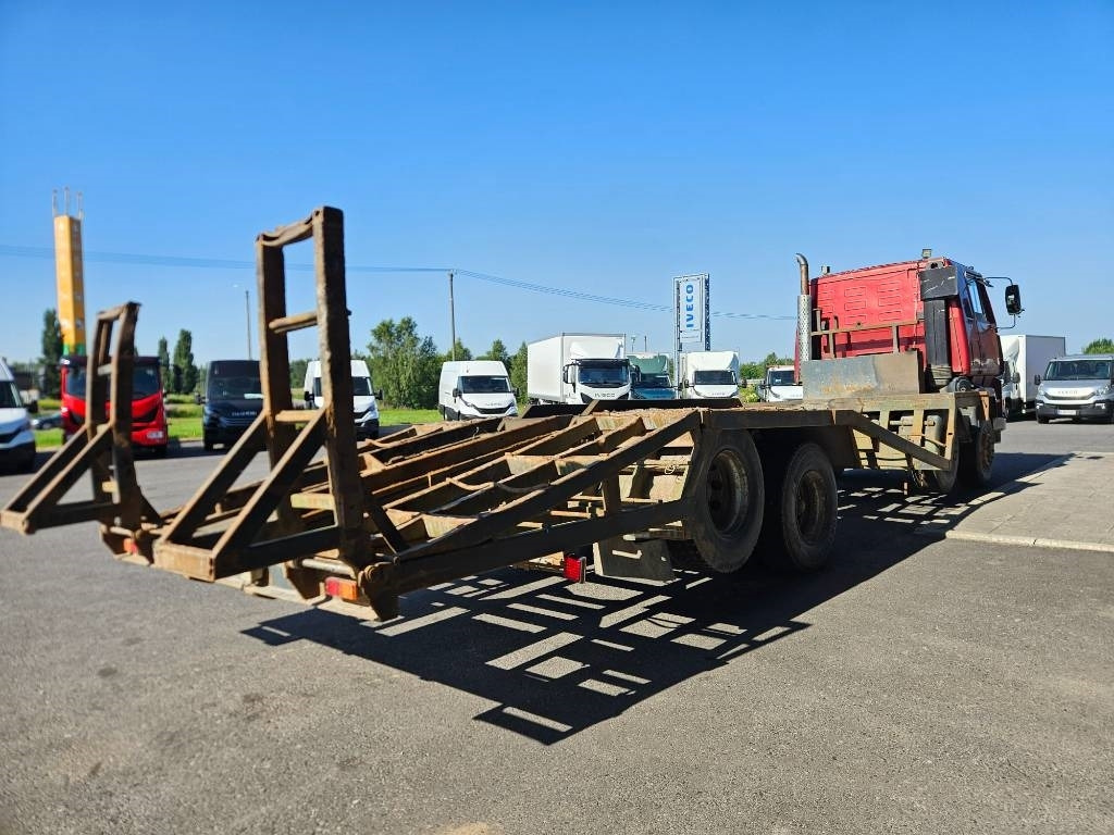 Sisu SM300 8X2 - Miškovežis: foto 5 Sisu SM300 8X2 - Miškovežis: foto 5