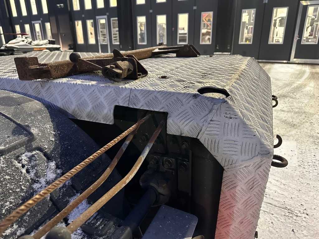 Volvo FH16 600 8x4*4 - Vilkikas: foto 4 Volvo FH16 600 8x4*4 - Vilkikas: foto 4