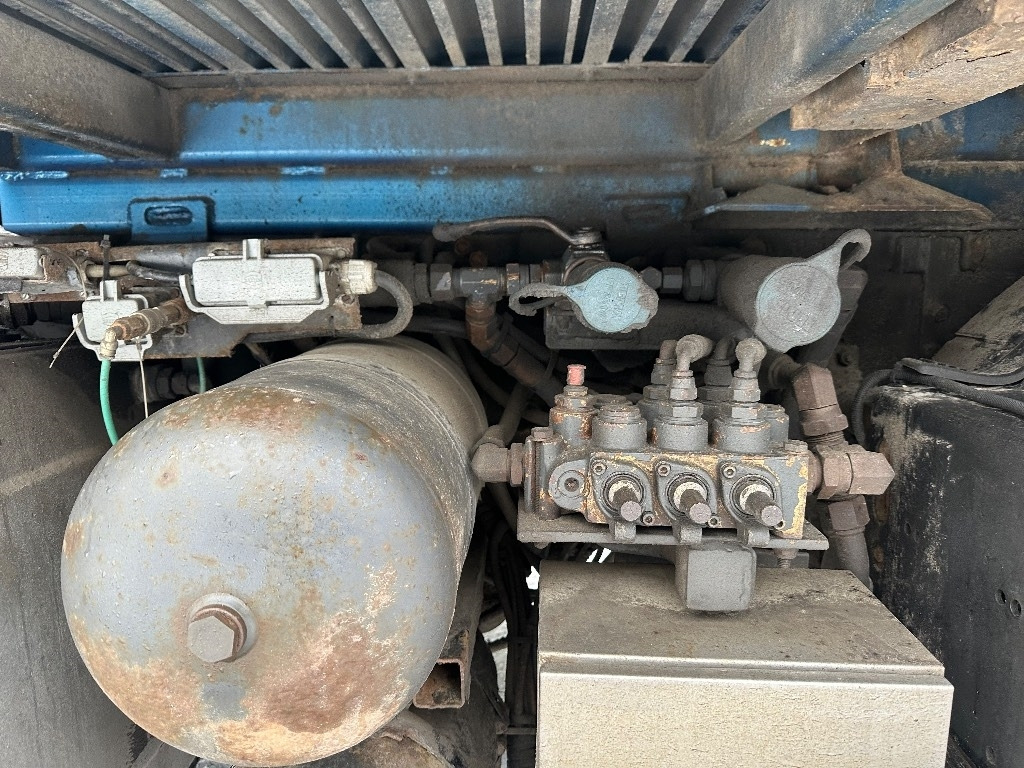 Volvo FH 13 500hv 8x4*4 - Sunkvežimis su kranu: foto 3 Volvo FH 13 500hv 8x4*4 - Sunkvežimis su kranu: foto 3